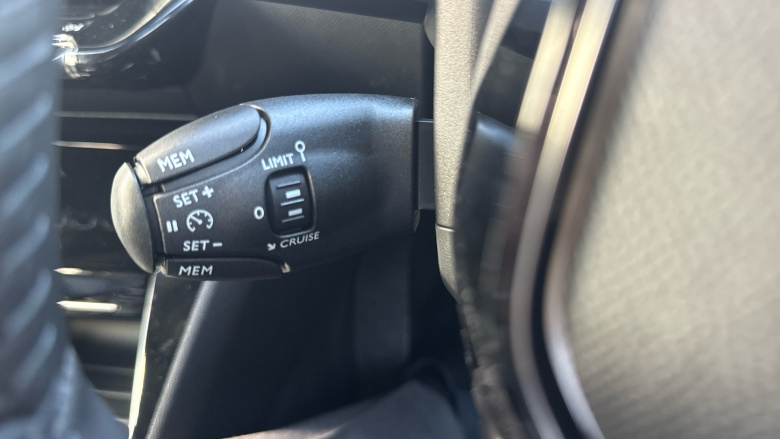 Peugeot 2008 115kW Allure 54kWh 5dr Auto Electric Estate